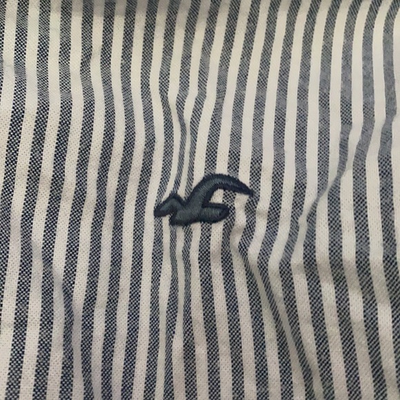 Medium Hollister long sleeve button down - Picture 3 of 3